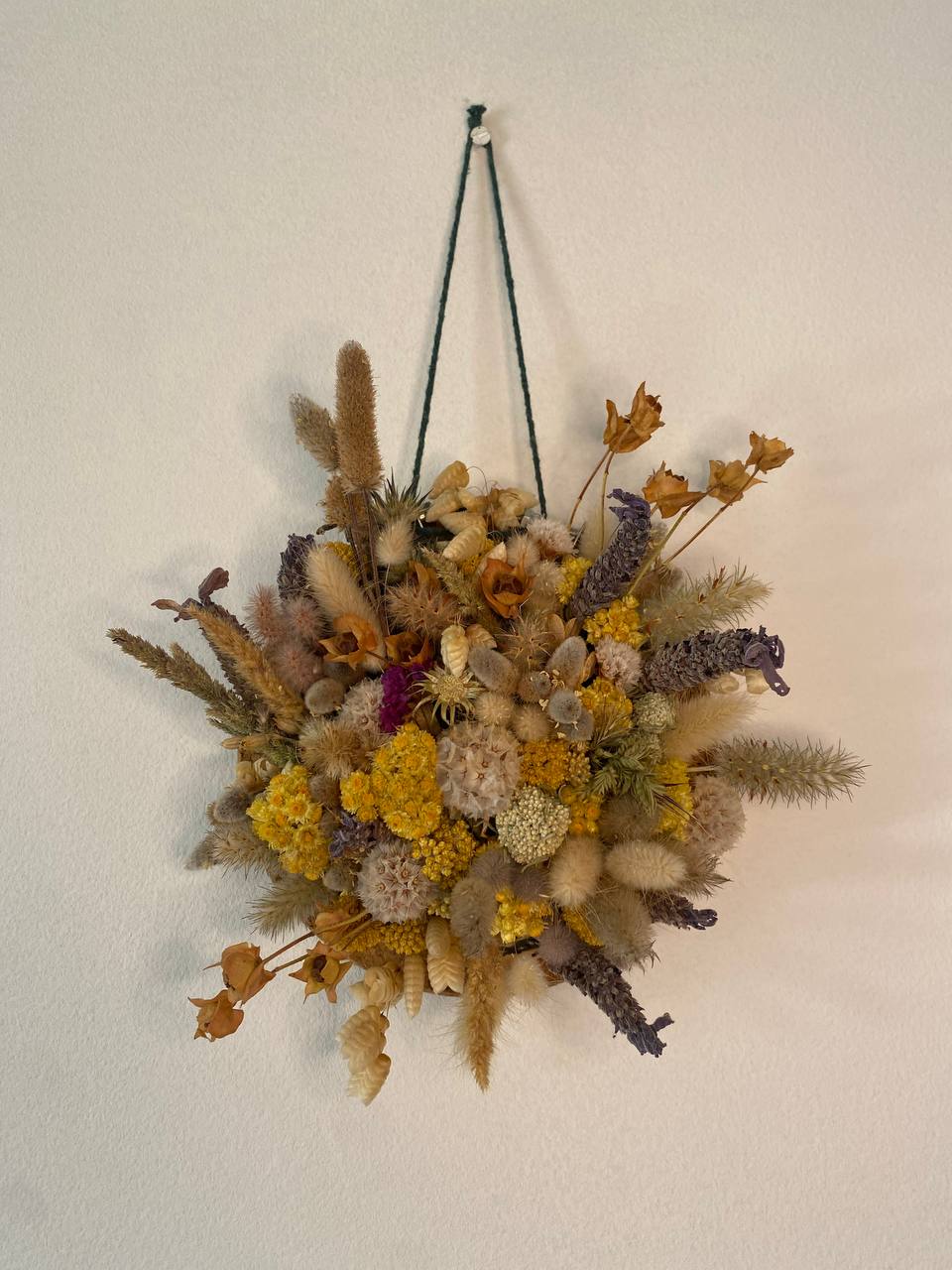 round-bouquet-of-dried-flowers-main