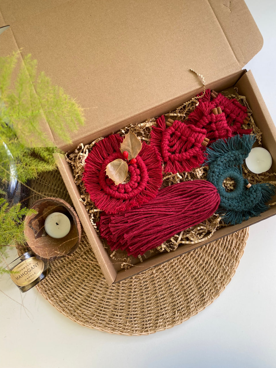 macrame-christmas-gift-box-1-main