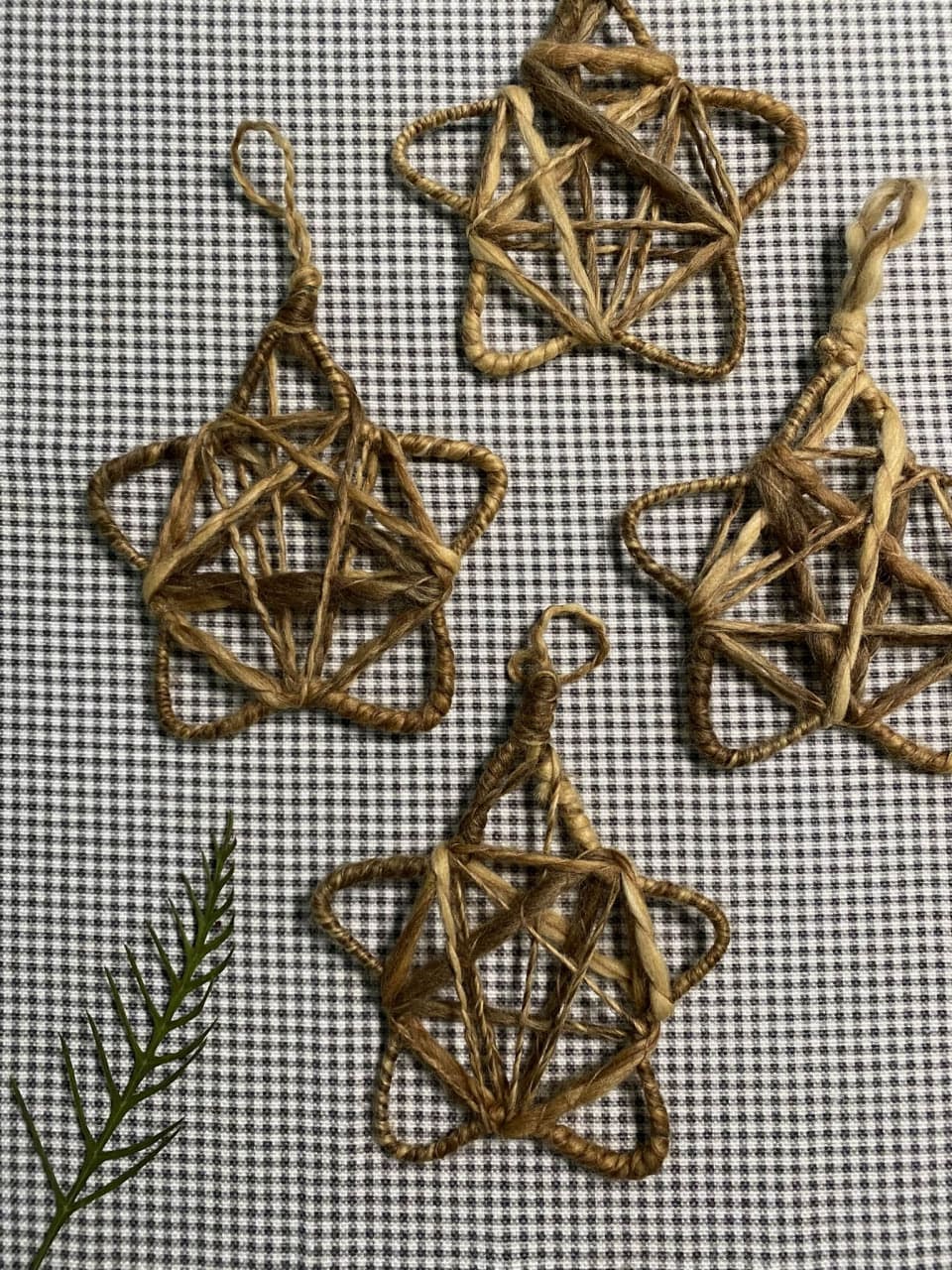 natural-brown-christmas-stars-main