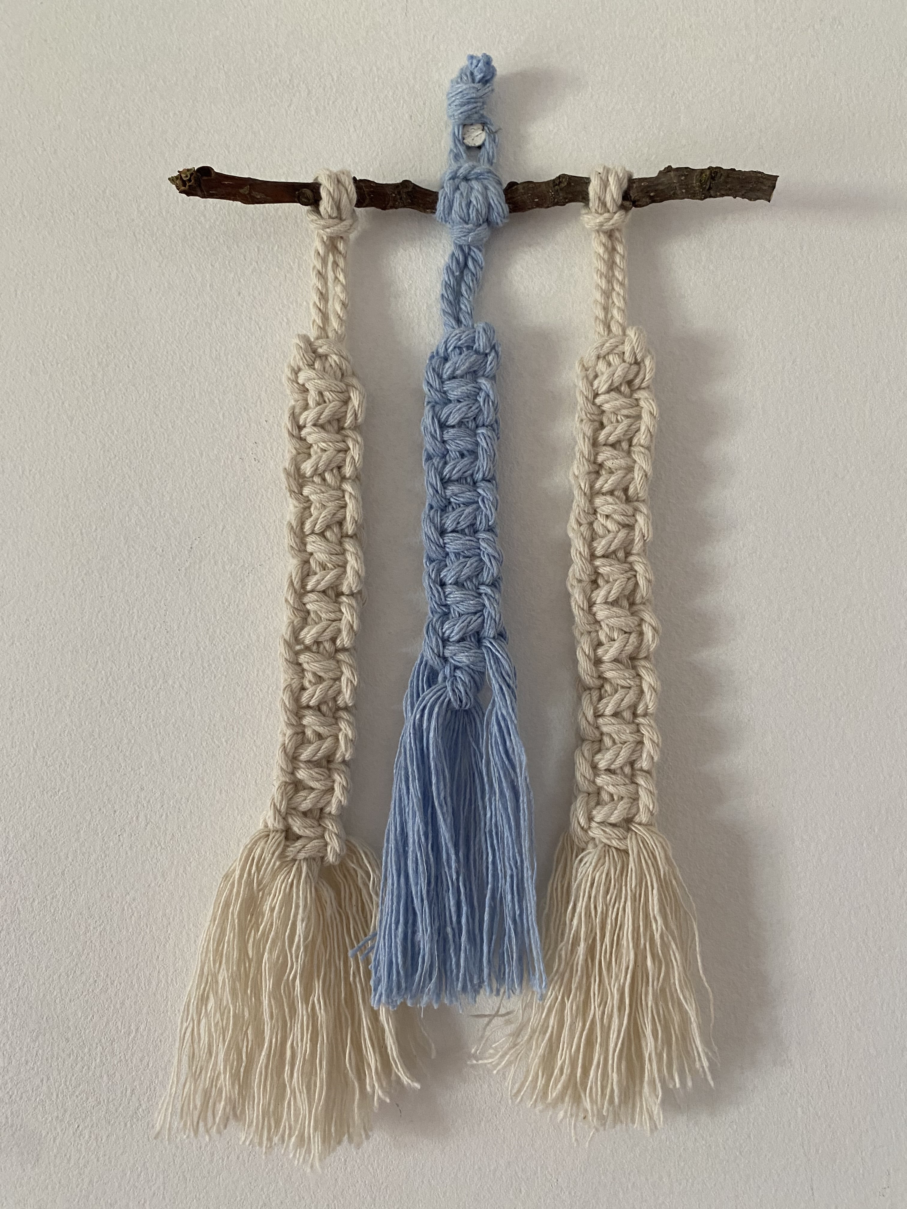 three-knot-macrame-on-little-branch-main