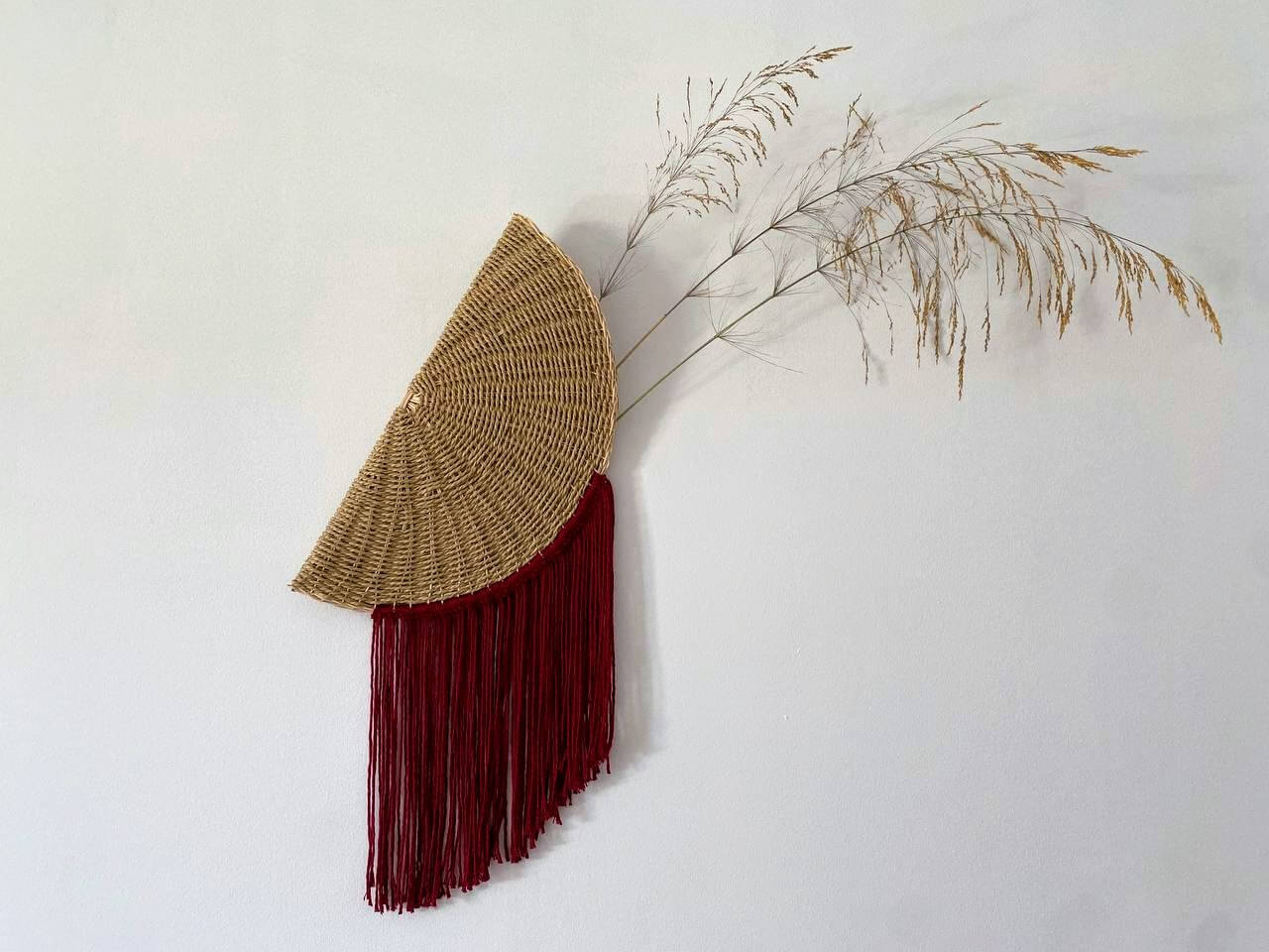 half-round-red-macrame-with-pocket-main