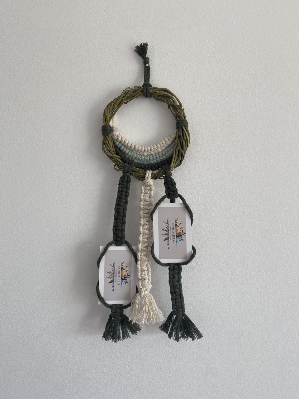 polaroid-macrame-frames-with-natural-wreath-main